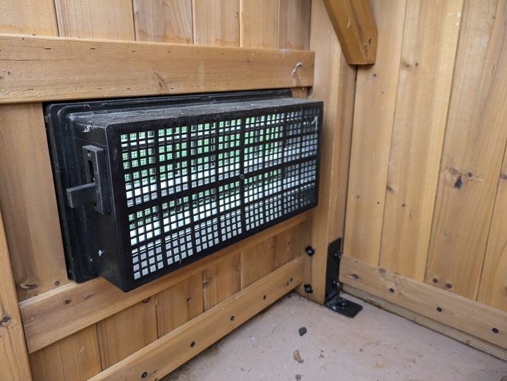 vent in greenhouse