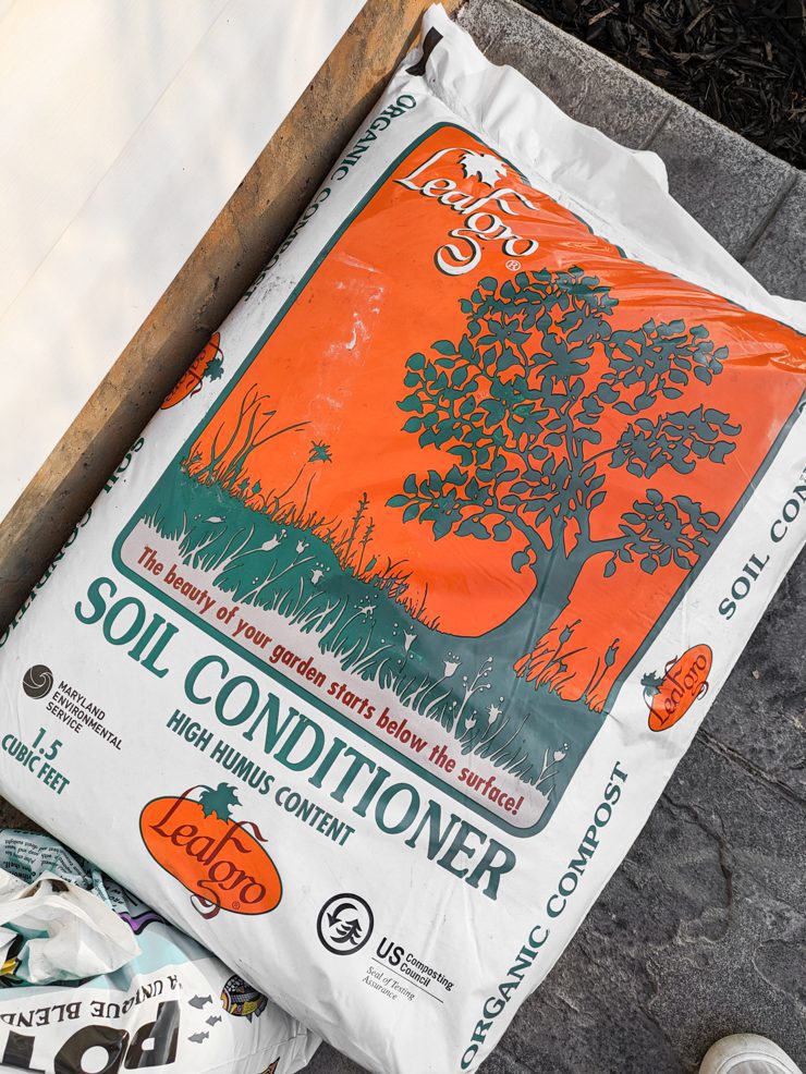 bag of leaf compost