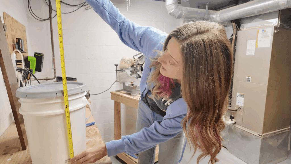 measuring a bucket